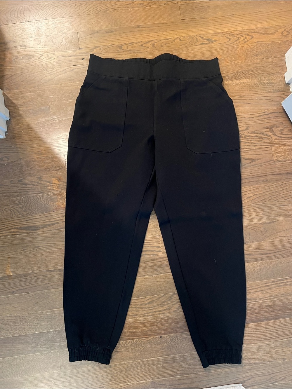 SPANX Black Cropped Ankle Jogger Pants